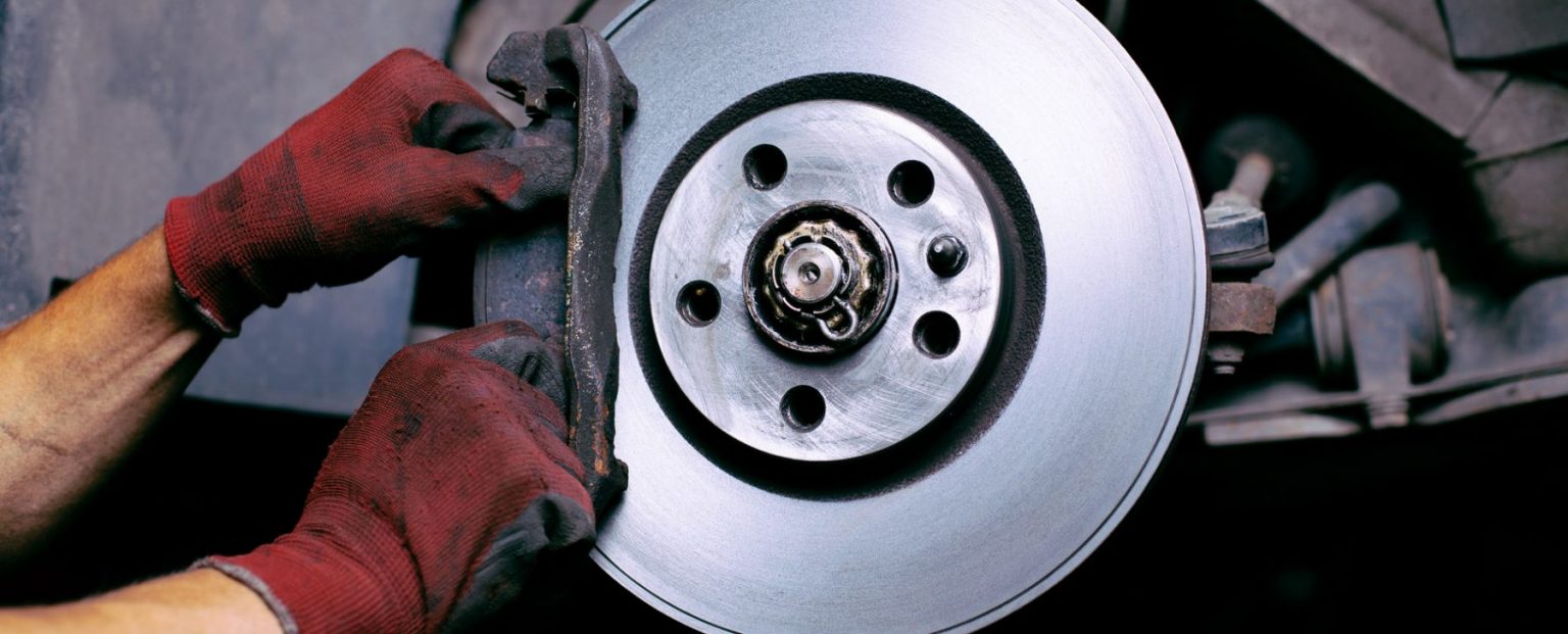 Servicios Automotrices Mecánica de Suspensión y Frenos Cellosa